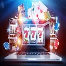 Pengguna menjelajahi kategori bermain olahraga, slot, dan kasino gacor25